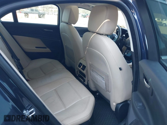 2018 Jaguar XE 25t Prestige with VIN SAJAK4FXXJCP36634, listed as a IAAI auction lot 41661035 with 56,099 mi miles. Bid and sale history available at carsss.com. Image 8.