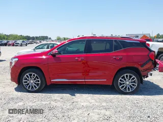 2024 GMC Terrain Denali with VIN 3GKALXEG8RL325865, listed as a IAAI auction lot 42060140 with 56,000 mi miles and . Bid and sale history available at DreamBid. Image 15.
