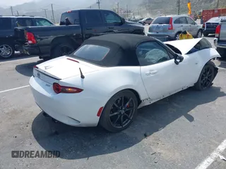 2016 Mazda MX-5 Miata Club z VIN JM1NDAC75G0113400, wystawiony jako IAAI lot #42143080 z przebiegiem 48 579 mil mil oraz . Historia ofert i sprzedaży dostępna na DreamBid. Obrazek 4.