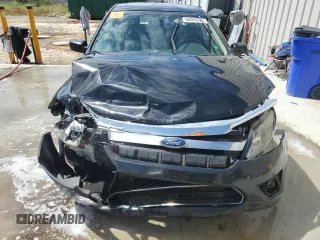 2012 Ford Fusion SE z VIN 3FAHP0HGXCR117692, wystawiony jako Copart lot #56026555 z przebiegiem 236 669 mil mil oraz Szkoda całkowita • Salvage title. Historia ofert i sprzedaży dostępna na DreamBid. Obrazek 5.