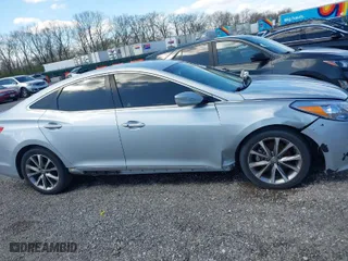 2017 Hyundai Azera with VIN KMHFG4JG4HA588091, listed as a IAAI auction lot 41983350 with 99,801 mi miles. Bid and sale history available at carsss.com. Image 13.