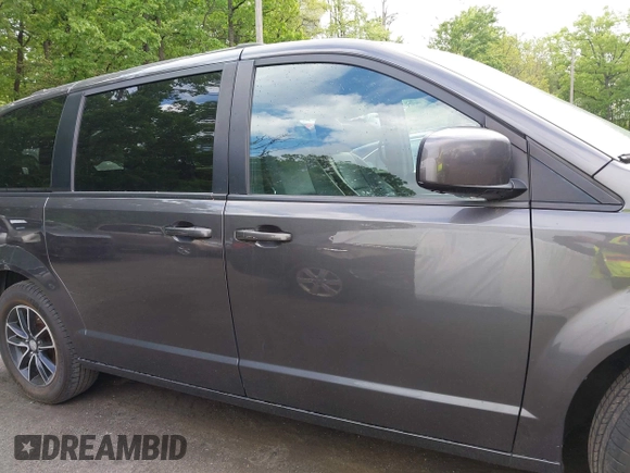 2019 Dodge Grand Caravan GT with VIN 2C4RDGEG2KR520641, listed as a IAAI auction lot 42205724 with 207,387 mi miles and . Bid and sale history available at DreamBid. Image 13.
