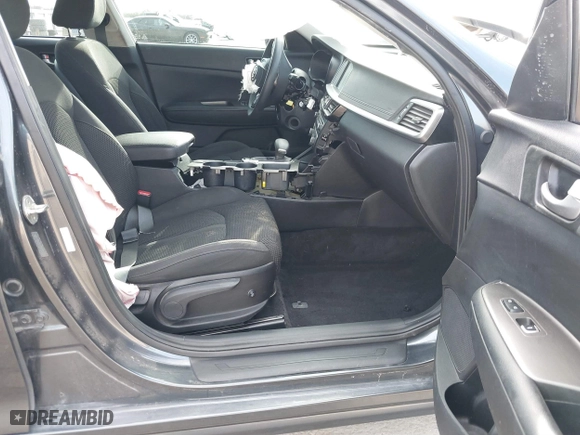 2019 Kia Optima LX with VIN 5XXGT4L3XKG376676, listed as a IAAI auction lot 41679981 with 57,211 mi miles. Bid and sale history available at carsss.com. Image 5.