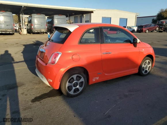 2015 FIAT 500e with VIN 3C3CFFGE8FT503243, listed as a Copart auction lot 80165404 with 69,114 mi miles and Clean Title. Bid and sale history available at carsss.com. Image 3.