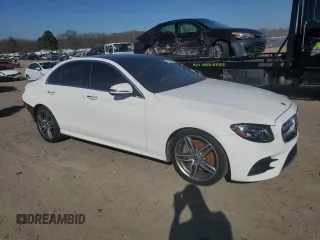 2019 Mercedes-Benz E-Class E 300 with VIN WDDZF4JB6KA558807, listed as a Copart auction lot 47422205 with 93,398 mi miles and Clean Title. Bid and sale history available at carsss.com. Image 4.