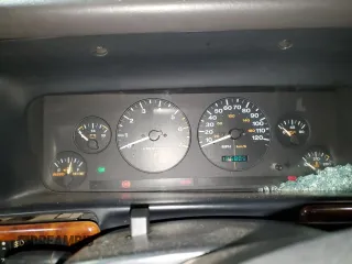 1998 Jeep Grand Cherokee Limited with VIN 1J4GZ78Y3WC216952, listed as a Copart auction lot 83239574 with 186,809 mi miles and Salvage Title. Bid and sale history available at carsss.com. Image 9.