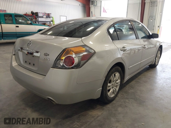 2010 Nissan Altima 2.5 S with VIN 1N4AL2AP2AN549504, listed as a IAAI auction lot 42157447 with 205,094 mi miles. Bid and sale history available at carsss.com. Image 4.