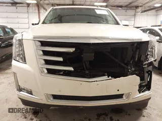 2015 Cadillac Escalade Premium z VIN 1GYS4CKJ8FR208128, wystawiony jako IAAI lot #41908785 z przebiegiem 164 598 mil mil oraz . Historia ofert i sprzedaży dostępna na DreamBid. Obrazek 18.