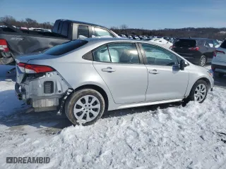2021 Toyota Corolla LE with VIN 5YFEPMAE4MP165435, listed as a Copart auction lot 45597615 with 86,922 mi miles and Salvage Title. Bid and sale history available at carsss.com. Image 3.