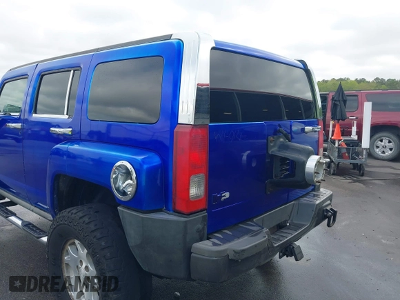 2006 Hummer H3 with VIN 5GTDN136568179177, listed as a IAAI auction lot 41950456 with 223,713 mi miles. Bid and sale history available at carsss.com. Image 6.