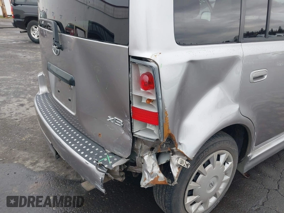 2006 Scion xB z VIN JTLKT324364065061, wystawiony jako IAAI lot #41558299 z przebiegiem 186 106 mil mil oraz . Historia ofert i sprzedaży dostępna na DreamBid. Obrazek 6.