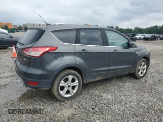 2016 Ford Escape SE z VIN 1FMCU9G97GUB40023, wystawiony jako Copart lot #61405935 z przebiegiem 107 591 mil mil oraz Czysty tytuł • Clean title. Historia ofert i sprzedaży dostępna na DreamBid. Obrazek 3.