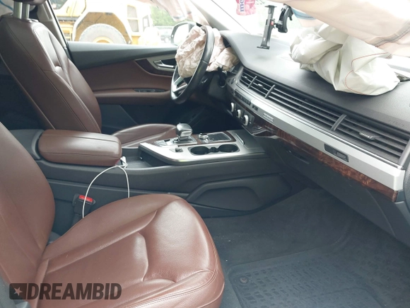 2018 Audi Q7 Premium Plus z VIN WA1LHAF7XJD049338, wystawiony jako IAAI lot #42286676 z przebiegiem 103 462 mil mil oraz . Historia ofert i sprzedaży dostępna na DreamBid. Obrazek 5.