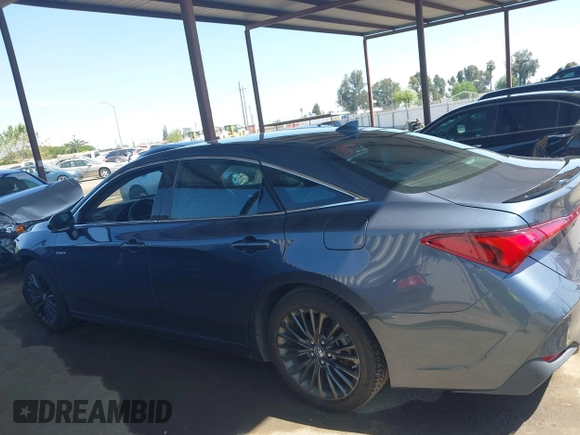 2019 Toyota Avalon Limited Hybrid z VIN 4T1B21FB4KU005887, wystawiony jako IAAI lot #42014462 z przebiegiem 141 213 mil mil oraz . Historia ofert i sprzedaży dostępna na DreamBid. Obrazek 15.