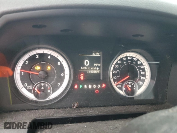 2013 Ram 1500 Express с VIN 1C6RR7FT1DS692410, выставлен на аукционе Copart как лот 82614204 с пробегом 144 655 миль миль и Списание • Salvage title. История ставок и продаж доступна на DreamBid. Изображение 9.