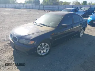 2004 BMW 3 Series 325i with VIN WBAET374X4NJ95019, listed as a IAAI auction lot 42008229 with 1 mi miles. Bid and sale history available at carsss.com. Image 2.