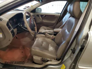 2004 Volvo V70 XC Cross Country с VIN YV1SZ59H341164275, выставлен на аукционе Copart как лот 59585995 с пробегом 215 123 миль миль и Списание • Salvage title. История ставок и продаж доступна на DreamBid. Изображение 7.