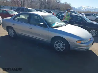 2002 Oldsmobile Intrigue GX with VIN 1G3WH52H02F104930, listed as a IAAI auction lot 41882923 with 187,601 mi miles. Bid and sale history available at carsss.com. Image 1.