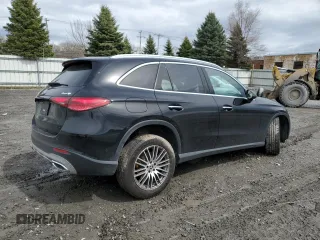 2024 Mercedes-Benz GLC 300 z VIN W1NKM4HBXRF129263, wystawiony jako Copart lot #51747035 z przebiegiem 15 898 mil mil oraz Szkoda całkowita • Salvage title. Historia ofert i sprzedaży dostępna na DreamBid. Obrazek 3.