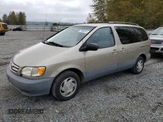 2001 Toyota Sienna LE with VIN 4T3ZF13C11U382702, listed as a Copart auction lot 71856214 with 220,475 mi miles and Clean Title. Bid and sale history available at carsss.com. Image 1.