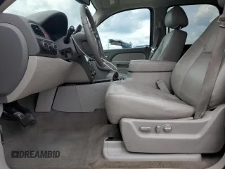 2013 Chevrolet Tahoe LT with VIN 1GNSKBE08DR108589, listed as a Copart auction lot 60191675 with 221,595 mi miles and Salvage title. Bid and sale history available at DreamBid. Image 7.