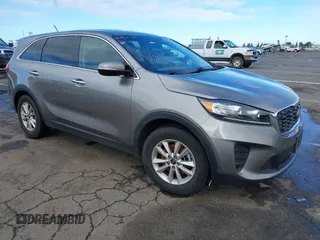 2019 Kia Sorento S V6 with VIN 5XYPG4A52KG469230, listed as a IAAI auction lot 41590453 with 136,602 mi miles. Bid and sale history available at carsss.com. Image 1.