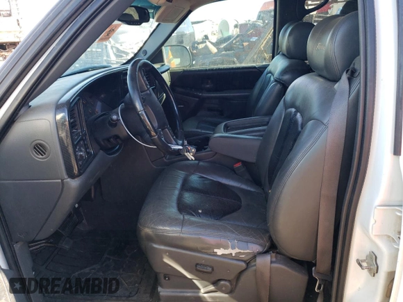 2004 Chevrolet Avalanche Z66 with VIN 3GNEC12T04G200072, listed as a Copart auction lot 70429874 with Not Provided miles and Non Repairable. Bid and sale history available at DreamBid. Image 7.