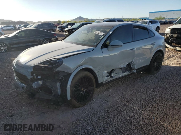 2021 Porsche Cayenne z VIN WP1BA2AY4MDA40505, wystawiony jako Copart lot #54392075 z przebiegiem Nie podano mil oraz Szkoda całkowita • Salvage title. Historia ofert i sprzedaży dostępna na DreamBid. Obrazek 1.