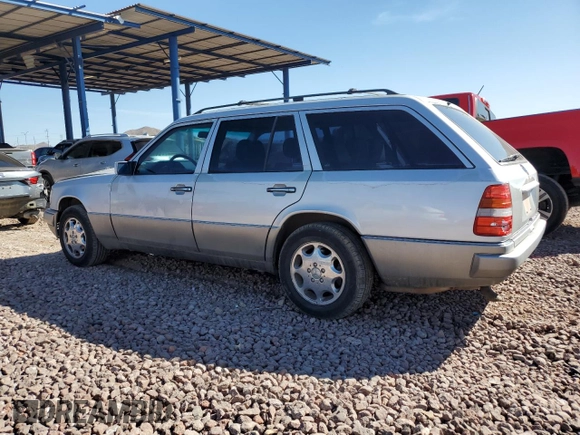 1994 Mercedes-Benz E with VIN WDBEA92E2RF283381, listed as a Copart auction lot 50025645 with 131,140 mi miles and Salvage Title. Bid and sale history available at DreamBid. Image 2.