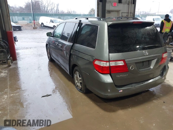 2007 Honda Odyssey EX with VIN 5FNRL38427B052619, listed as a IAAI auction lot 41727004 with 213,300 mi miles. Bid and sale history available at carsss.com. Image 3.