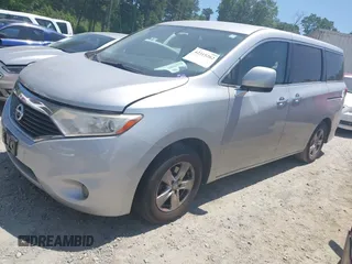 2013 Nissan Quest LE z VIN JN8AE2KP0D9063603, wystawiony jako IAAI lot #42315262 z przebiegiem 143 582 mil mil oraz . Historia ofert i sprzedaży dostępna na DreamBid. Obrazek 2.