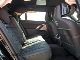 2024 BMW i7 eDrive50 z VIN WBY43EJ06RCP21065, wystawiony jako Copart lot #72276944 z przebiegiem 21 066 mil mil oraz Szkody całkowita. Historia ofert i sprzedaży dostępna na DreamBid. Obrazek 11.