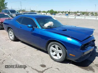 2010 Dodge Challenger R/T z VIN 2B3CJ5DT1AH129732, wystawiony jako IAAI lot #42205632 z przebiegiem 118 550 mil mil oraz . Historia ofert i sprzedaży dostępna na DreamBid. Obrazek 13.