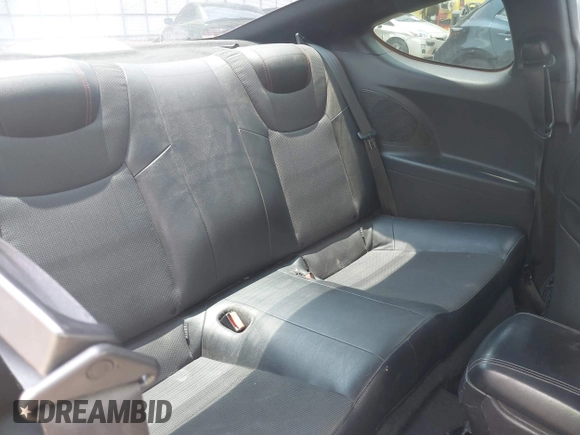 2015 Hyundai Genesis Coupe Ultimate with VIN KMHHU6KJ0FU129983, listed as a IAAI auction lot 42420357 with 104,870 mi miles and . Bid and sale history available at DreamBid. Image 8.
