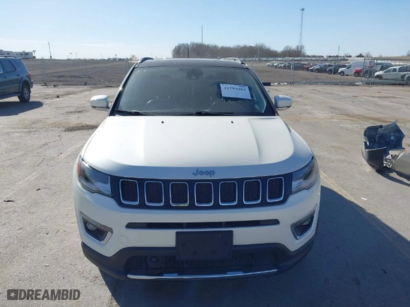 2018 Jeep Compass Limited with VIN 3C4NJDCB5JT149189, listed as a IAAI auction lot 41799484 with 115,470 mi miles. Bid and sale history available at carsss.com. Image 13.