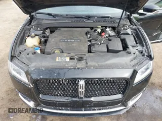 2018 Lincoln Continental Livery with VIN 1LN6L9HK0J5609973, listed as a IAAI auction lot 41595924 with 41,661 mi miles. Bid and sale history available at carsss.com. Image 10.