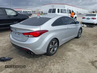 2014 Hyundai Elantra z VIN KMHDH6AH3EU026718, wystawiony jako IAAI lot #41721610 z przebiegiem 109 338 mil mil oraz . Historia ofert i sprzedaży dostępna na DreamBid. Obrazek 4.