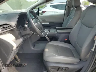 2022 Toyota Sienna XLE z VIN 5TDYRKEC6NS112524, wystawiony jako Copart lot #59912095 z przebiegiem Nie podano mil oraz Szkoda całkowita • Salvage title. Historia ofert i sprzedaży dostępna na DreamBid. Obrazek 7.