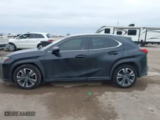 2019 Lexus UX with VIN JTHY3JBH8K2013667, listed as a IAAI auction lot 41635062 with 75,863 mi miles. Bid and sale history available at carsss.com. Image 14.