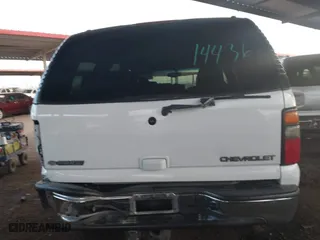 2005 Chevrolet Tahoe LT with VIN 1GNEC13T95R217565, listed as a IAAI auction lot 41361104 with 204,077 mi miles. Bid and sale history available at carsss.com. Image 17.