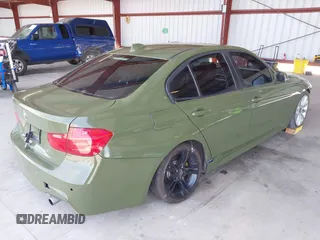 2012 BMW 3 Series 335i с VIN WBA3A9C55CFX59649, выставлен на аукционе IAAI как лот 42092969 с пробегом 182 620 миль миль и . История ставок и продаж доступна на DreamBid. Изображение 4.