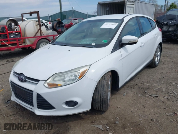 2014 Ford Focus SE with VIN 1FADP3K22EL251661, listed as a IAAI auction lot 41905464 with 96,079 mi miles. Bid and sale history available at carsss.com. Image 17.