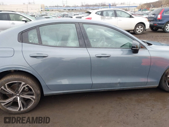 2024 Volvo S60 Plus Dark Theme with VIN 7JRL12TL5RG289457, listed as a IAAI auction lot 41657372 with 1,640 mi miles and . Bid and sale history available at DreamBid. Image 13.