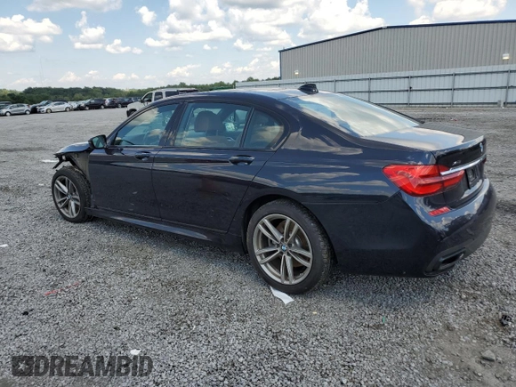 2019 BMW 7 Series 740i xDrive with VIN WBA7E4C50KGV70120, listed as a Copart auction lot 67268954 with 39,639 mi miles and Salvage Title. Bid and sale history available at DreamBid. Image 2.