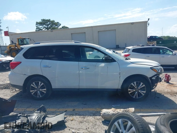 2018 Nissan Pathfinder SL with VIN 5N1DR2MN2JC631773, listed as a IAAI auction lot 42301611 with 145,100 mi miles and . Bid and sale history available at DreamBid. Image 13.