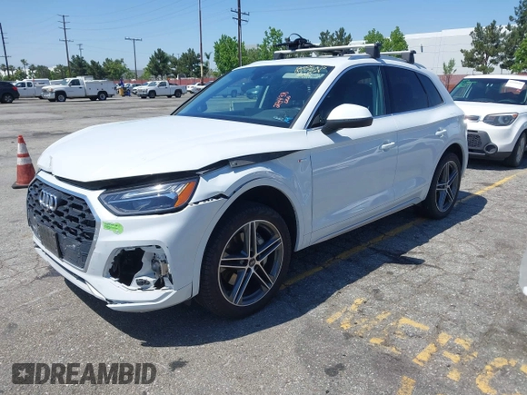 2021 Audi Q5 Premium Plus z VIN WA1E2AFY1M2043365, wystawiony jako IAAI lot #42286970 z przebiegiem 28 438 mil mil oraz . Historia ofert i sprzedaży dostępna na DreamBid. Obrazek 2.