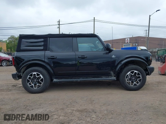 2023 Ford Bronco с VIN 1FMDE5BHXPLA83735, выставлен на аукционе IAAI как лот 42351136 с пробегом 34 737 миль миль и . История ставок и продаж доступна на DreamBid. Изображение 13.