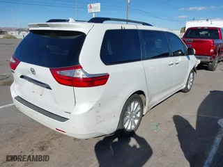2016 Toyota Sienna XLE with VIN 5TDYK3DC1GS728176, listed as a IAAI auction lot 40878539 with 360,030 mi miles. Bid and sale history available at carsss.com. Image 4.