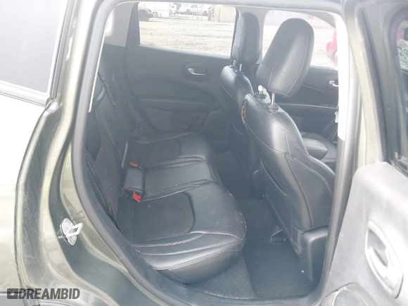 2018 Jeep Compass Latitude with VIN 3C4NJCBB2JT468805, listed as a IAAI auction lot 40621256 with 115,501 mi miles. Bid and sale history available at carsss.com. Image 8.