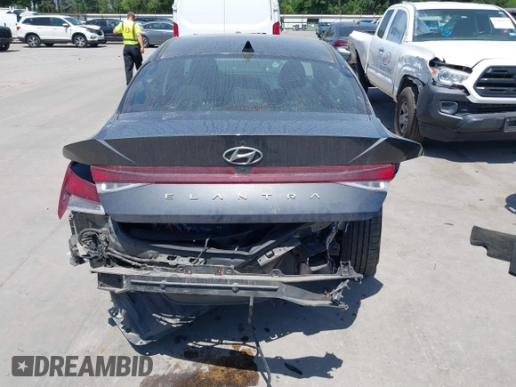 2023 Hyundai Elantra SEL z VIN 5NPLS4AG7PH111202, wystawiony jako IAAI lot #42014119 z przebiegiem 77 356 mil mil oraz . Historia ofert i sprzedaży dostępna na DreamBid. Obrazek 16.